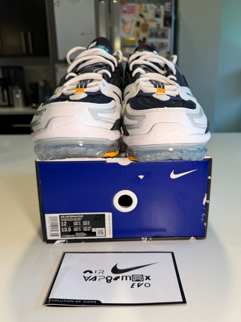 NIKE - VaporMax Evo Anthracite Tech Grey White in Menβs Size 12 - Picture 4 of 16